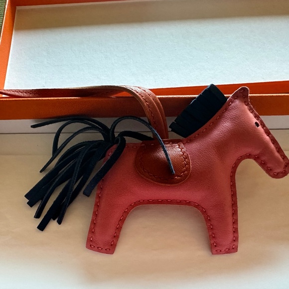 Hermès Rodeo PM Rose Azalee - Picture 3 of 15